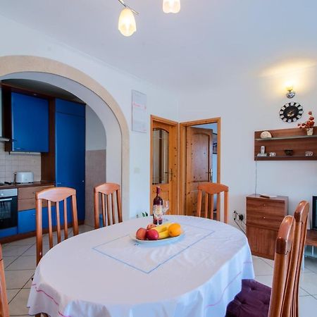 Apartment Ruzica Zrnovo Buitenkant foto