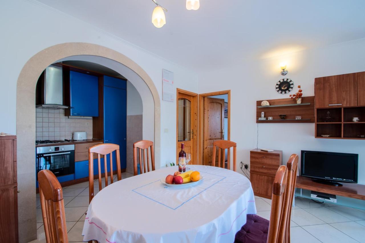 Apartment Ruzica Zrnovo Buitenkant foto