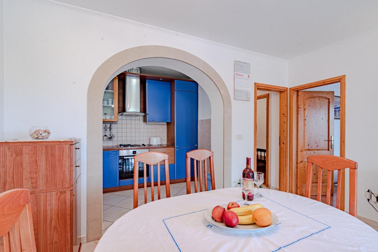 Apartment Ruzica Zrnovo Buitenkant foto
