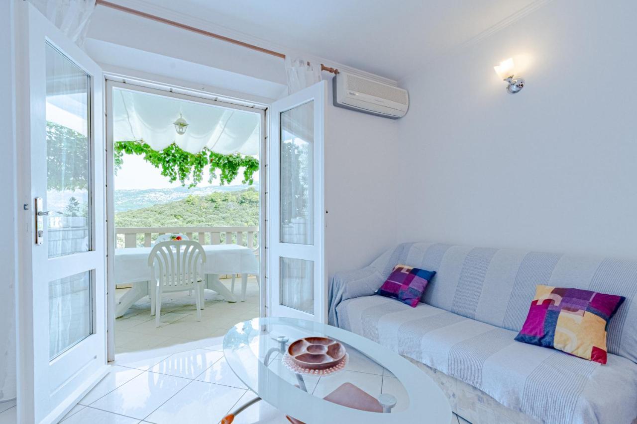 Apartment Ruzica Zrnovo Buitenkant foto